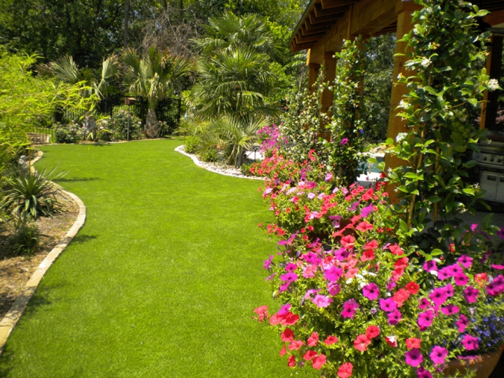 Green Lawn San Ysidro, New Mexico Landscape Photos, Backyard Landscape Ideas